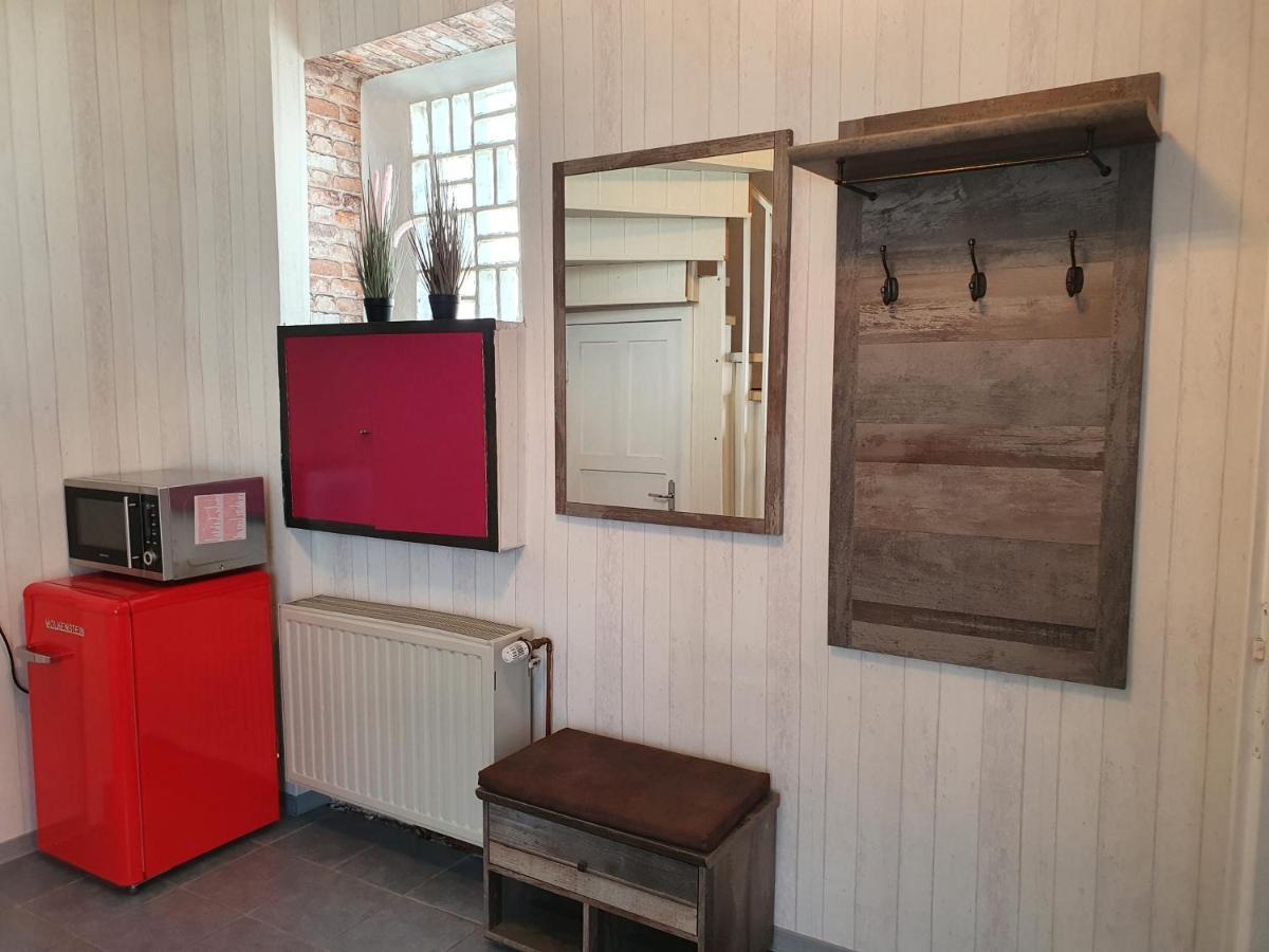 Gemuetliches Zimmer Mit Eigenem Bad Und Kueche Swisttal エクステリア 写真
