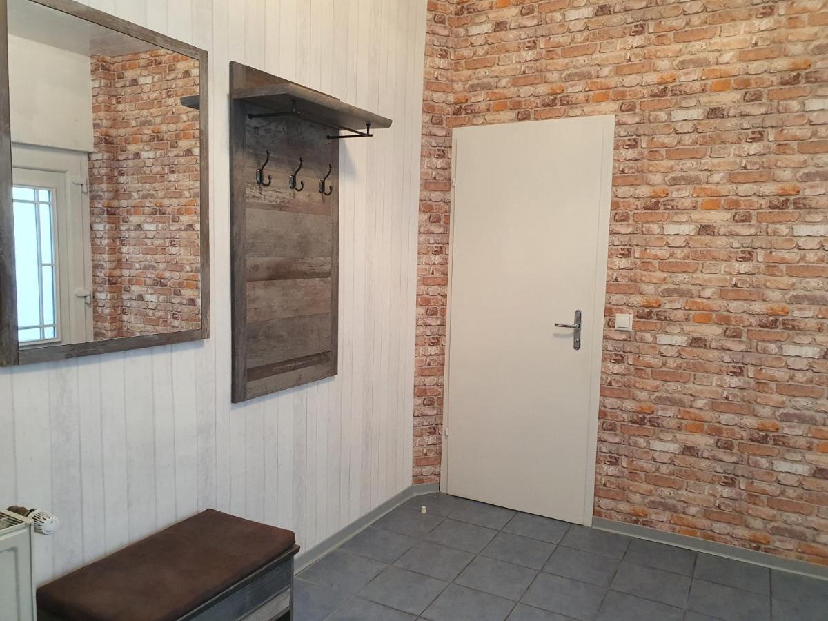 Gemuetliches Zimmer Mit Eigenem Bad Und Kueche Swisttal エクステリア 写真